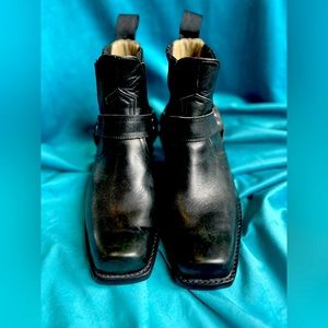 Tony Lama BLACK LEATHER COWBOY/BIKER ANKLE SQUARE TOE BOOTS size us 8.5 NARROW